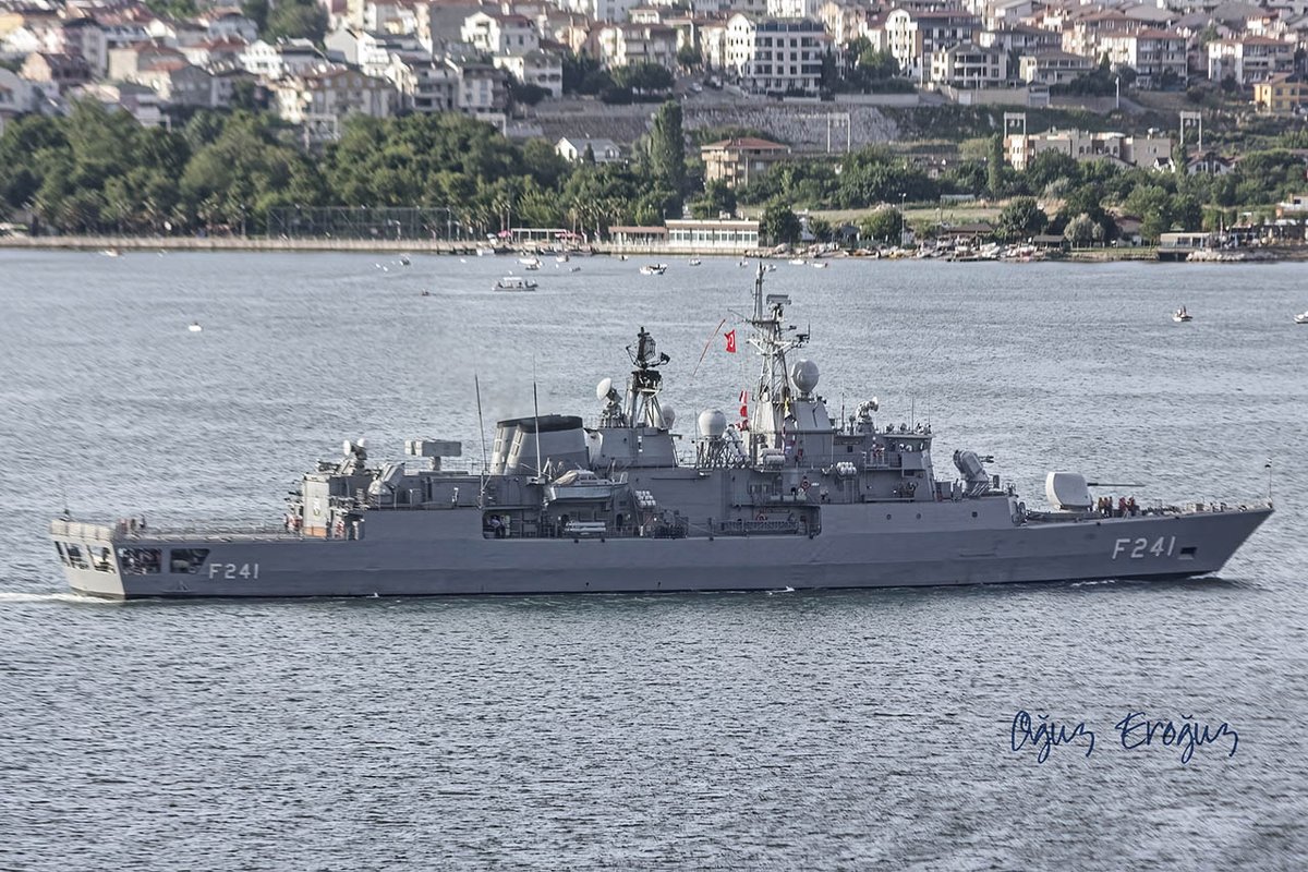 OguzEroguz1's tweet photo. #TurkishNavy's #YavuzClass #MEKO200TN Track I #frigate #TCGTurgutreis #F241 https://t.co/IH7eTvhTVM