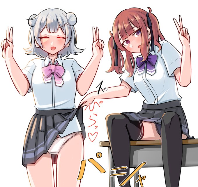 瞬間でめくられるりっかちゃんと自分も見えてる事に気づいてないかりんパイセン 