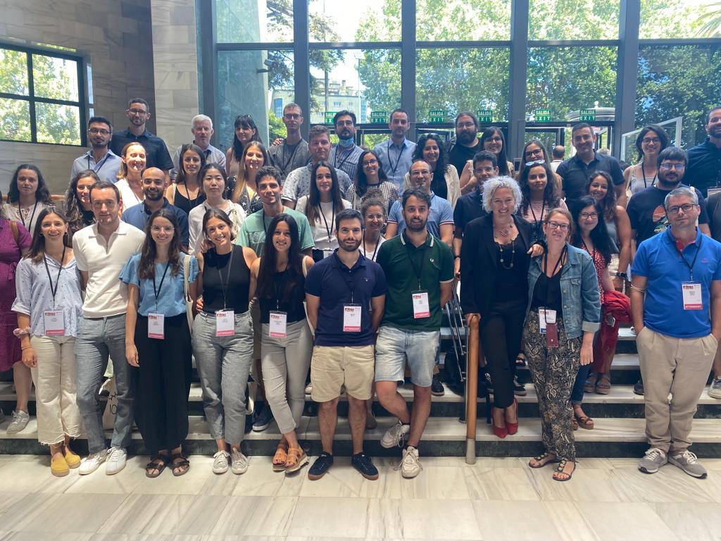 📸 Reencuentro de ICIQers & #AlumniICIQ ¡Qué alegría volver a coincidir en Granada en la #BienalRSEQ2022 @RSEQUIMICA!👩‍🔬🧑‍🔬👨‍🔬