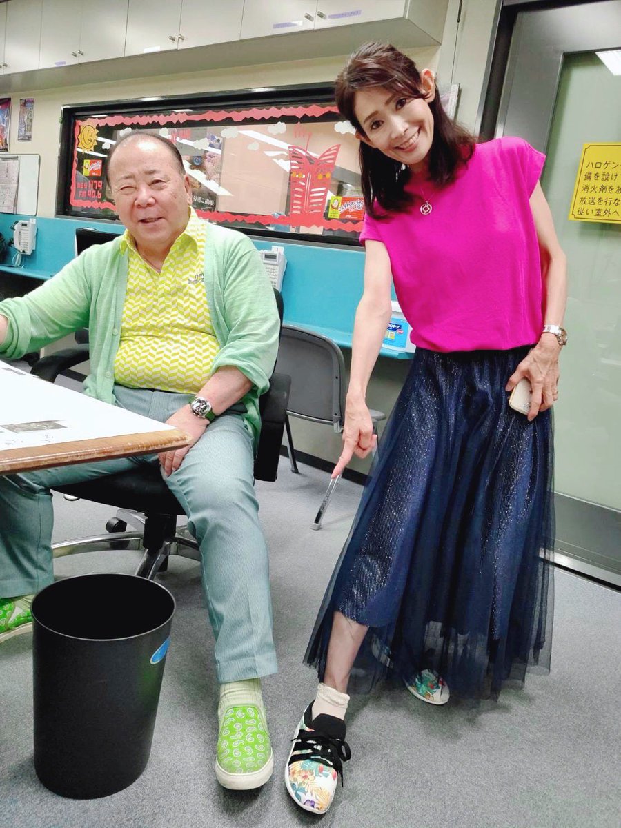 ミジンコちゃん　 夏用に買ったスニーカー。 ハワイっぽくて気に入ってたのですが、コン