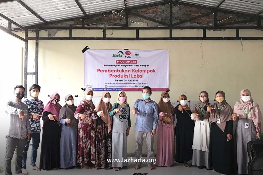 ptsgpjb's tweet photo. LAZ @harapandhuafa bersama #PTSGPJB menggelar pelatihan kewirausahaan & peningkatan produksi lokal program pemberdayaan #DesaHarapan di Kp. Krandan, Desa Terate Kec. Kramatwatu, Kab. Serang Serang, 27-28 Juni 2022.
#CSR #PLTUJawa7 #Jawa7Care #CommunityEmpowerment https://t.co/4vuquSCAqM