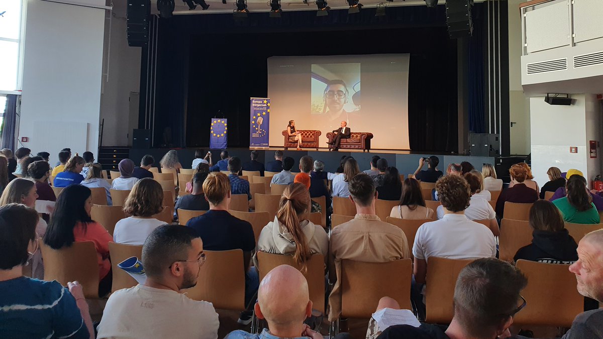 EDR Rhein-Main (@edrrheinmain) on Twitter photo Das war unser EU-Jugendforum! ♥️🇪🇺😀📢Ihr habt es verpasst, dann schaut doch mal auf den FB-Kanal des <a href="/KVOffenbach/">Kreis Offenbach</a> facebook.com/watch/?v=57225… #JEF #DBJR #Hessen #Europa Das war unser EU-Jugendforum! ♥️🇪🇺😀📢Ihr habt es verpasst, dann schaut doch mal auf den FB-Kanal des <a href="/KVOffenbach/">Kreis Offenbach</a> facebook.com/watch/?v=57225… #JEF #DBJR #Hessen #Europa