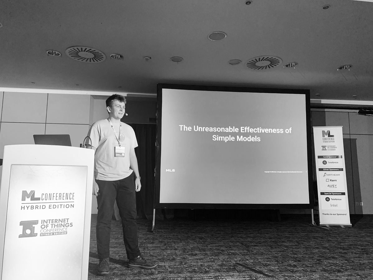 Throwback to ML Munich Hybrid Conference, where our ML Engineers Julien Schuermans and Lisa Becker were presenting their insight into simple models and pseudonymization. Thanks to the <a href="/mlconference/">MLCON</a> for organising this event! Until the next year! #ml6 #ml6team #MLMunich