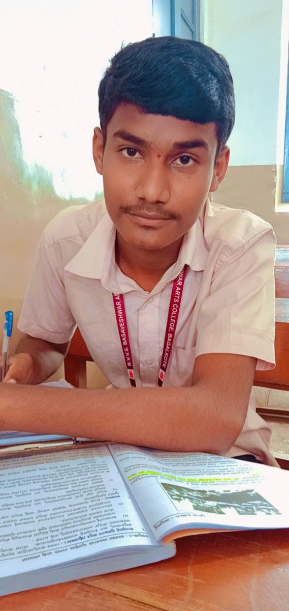 BasavarajAntar2's tweet photo. Today  writing mood ❤️💫 https://t.co/2l0jYiJkGe