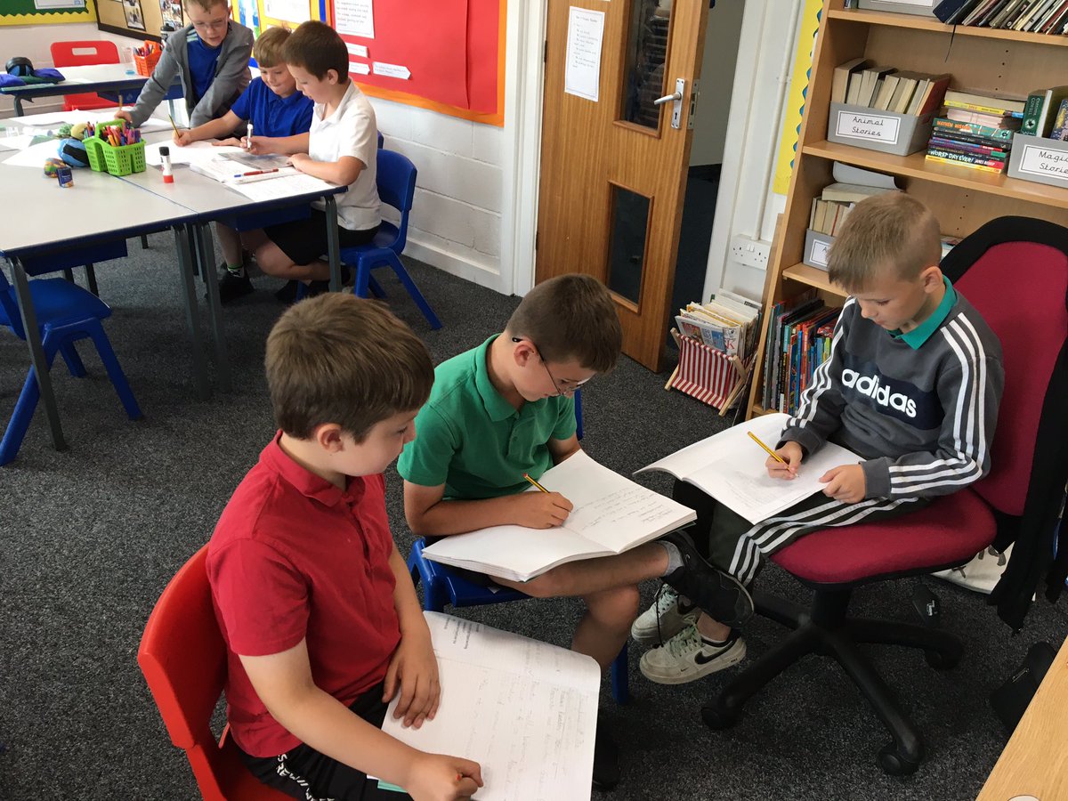 MissTyson12's tweet photo. Today Y4 are busy writing scripts for a radio interview with Alexander Graham Bell, the inventor of the telephone. @AlthorpeKeadby https://t.co/MgqkPu5CTS