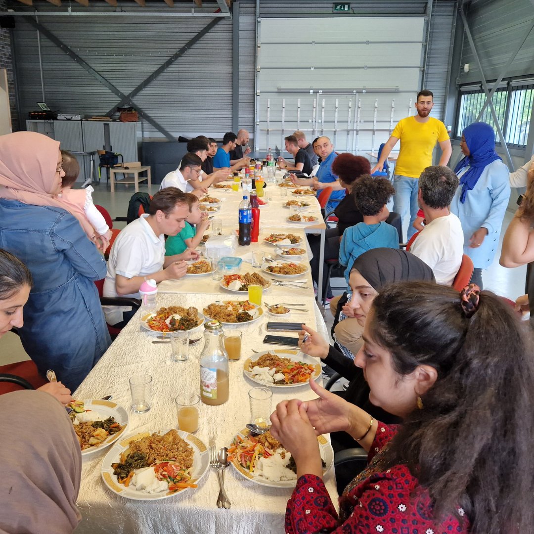 PlatformINS's tweet image. Samen Tanzaniaans koken en elkaars cultuur leren kennen. Dat is wat wij i.h.k.v. ons Inclusive Europe project hebben gedaan in Almere bij stichting Waterval. @InclusiveEU_  @St_Waterval