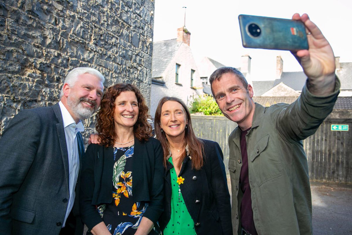 Launched today! Clare Business Excellence Awards 2022, hosted by <a href="/EnnisChamber/">Ennis Chamber</a> with <a href="/ClareCoCo/">Clare County Council</a> as main sponsor. Packed house <a href="/TempleGateHotel/">Temple Gate Hotel</a> - room was buzzing! Thx Bank of Ireland <a href="/talktoBOI/">Bank of Ireland</a> for sponsoring launch. #UptheBanner #ClareBizAwards22 For Info: awards@ennischamber.ie