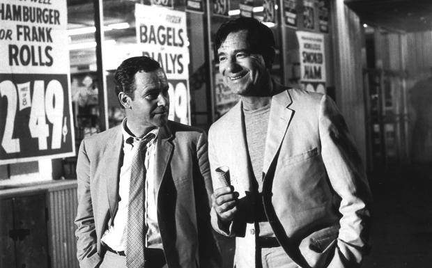 ProfesorJonk's tweet photo. "La ventaja de la edad es que ya no se intentan las cosas que antes uno no se podía permitir." 
Walter Matthau.
Uno de los nuestros.
#actro #cine #WalterMatthau https://t.co/pjZHt54F1p