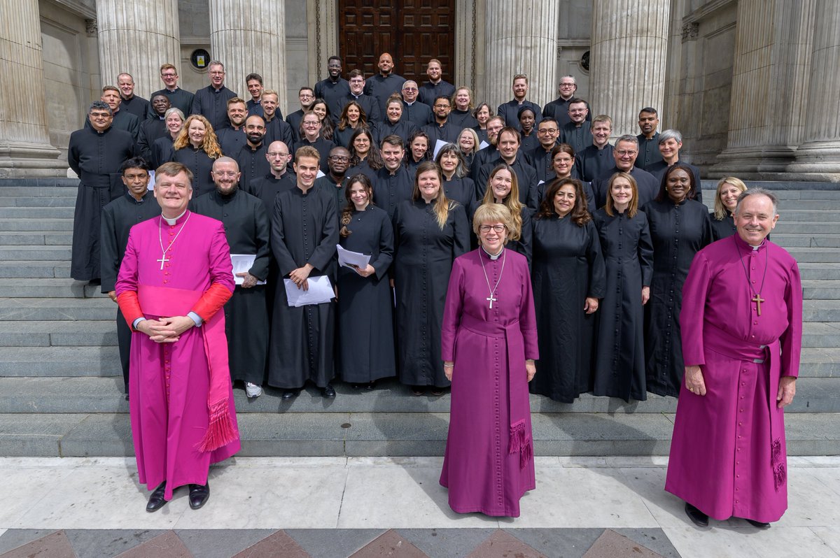 dioceseoflondon's tweet image. Presenting our deacons 2022.
Please keep them in your prayers over the coming weeks. A full list of names and ordination dates can be found on our website: bit.ly/3OzITBS