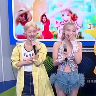 miniminniez's tweet photo. MIYEON AND NAYEON OMG ONCELANDS https://t.co/OIxbpZO7jU