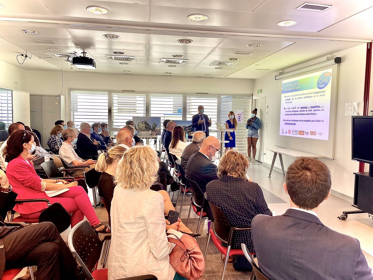 umontpellier's tweet image. #Innovation 📡 |  Visite de @BrunoBonnellOff @SGPI_avenir à l’#IRMB @CHU_Montpellier. Une prise de connaissance sur la filière #santé 🩺 à #Montpellier sous l'égide de @Med_Vallee #MedVallee en présence de @MDelafosse @Occitanie @PrefetOccitanie @Philippe_Auge @CaroleDelga