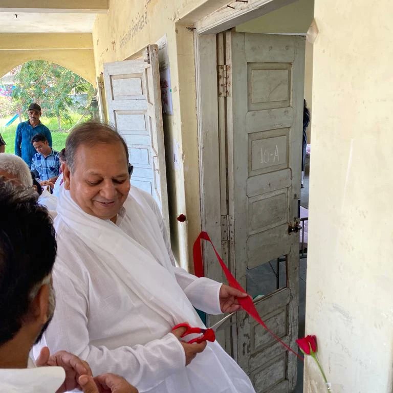BasranOnkar's tweet photo. 26/6/22
#Dungri #Daati
Blood donation camp was organised in Dungri of South Gujarat,Surat by Sant Nirankari Charitable Foundation,150 units of blood were collected by Civil Hospital Valsad.#santnirankarimission #SantNirankariCharitableFoundation #blooddonation
#DhanNirankar https://t.co/T8lnzDw6ob