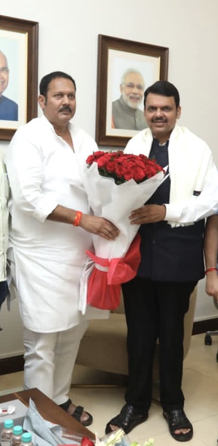 Dev_Fadnavis's tweet photo. छत्रपती उदयनराजे भोसले यांची आज सागर निवासस्थानी सदिच्छा भेट घेतली. @Chh_Udayanraje https://t.co/S4fURvbc4t