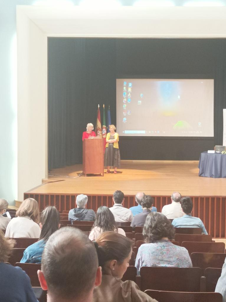 Comienza la segunda conferencia de la mañana titulada 'El sistema certificativo del Instituto Cervantes' a cargo de la Excma. Profesora Doctora Inés Soria Pastor 👏👏👏 pic.x.com/xl5JQgysSH