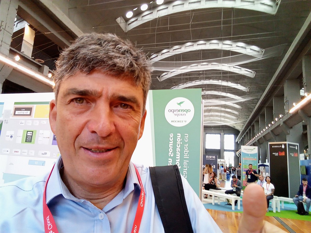 Danigo1963's tweet photo. Viendo de primera mano las últimas novedades tecnológicas en #openexpoeurope
 #tics #tecnología #innovacióntecnológica #transformaciondigital https://t.co/vQcDt6P1X6