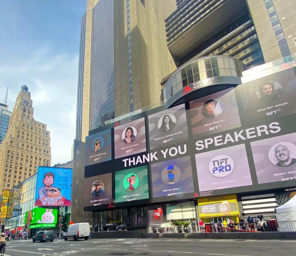 Bilal bin Saqib MBE (@bilalbinsaqib) on Twitter photo وما توفيقي الا بالله
"And verily my success is only by Allah"
Not an everyday sight to be featured <a href="/TimesSquareNYC/">Times Square</a> 🇵🇰🙏 وما توفيقي الا بالله
"And verily my success is only by Allah"
Not an everyday sight to be featured <a href="/TimesSquareNYC/">Times Square</a> 🇵🇰🙏