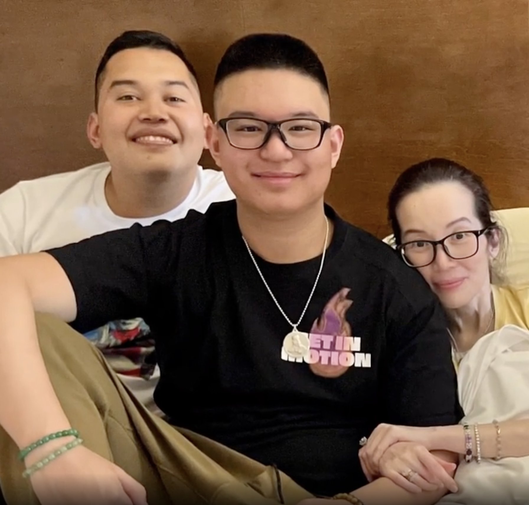 Inquirer on X: "'THIS ISN'T A PERMANENT GOODBYE' LOOK: "Queen of All Media"  Kris Aquino gives an update regarding her condition and reveals she tested  COVID-19 positive with her children, Josh and