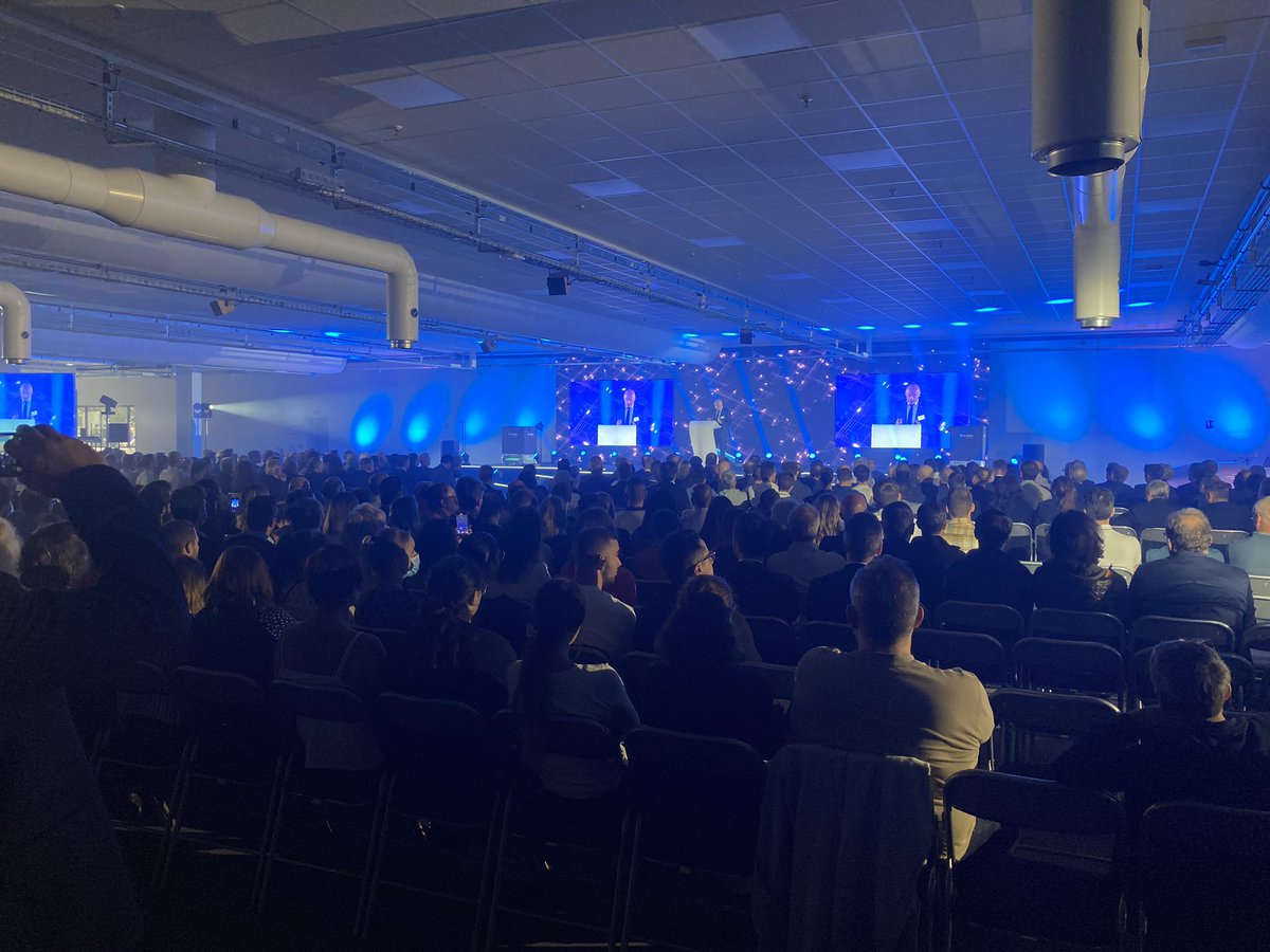 Aujourd’hui <a href="/WeNetwork_/">We Network</a> est chez All Circuits pour l’inauguration du nouveau site de MsL « Un nouveau site pour doubler notre chiffre d’affaire en deux ans ! » nous dit Bruno Racault. 300x2=600M€