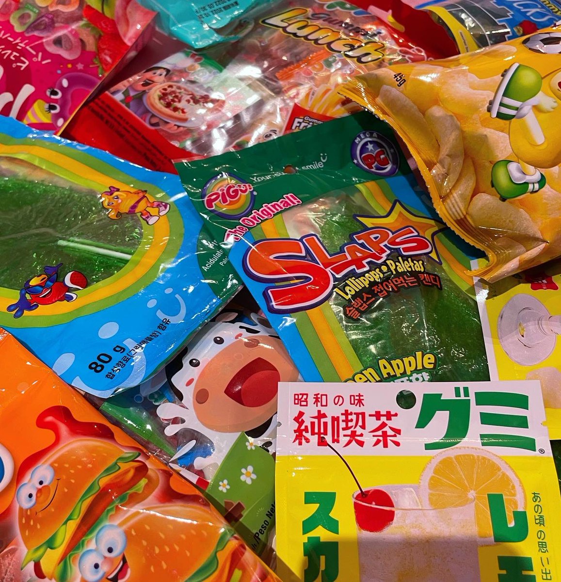 カラフル最高〜🌈🥴💖‼️🌏🇯🇵
Ty roomで竹下パラとMonsterXの2人と撮影したよ〜〜っ😘🌈💖🌏
もう会いたい〜っ‼️🤧💖
#japan
#kawaii
#harajuku