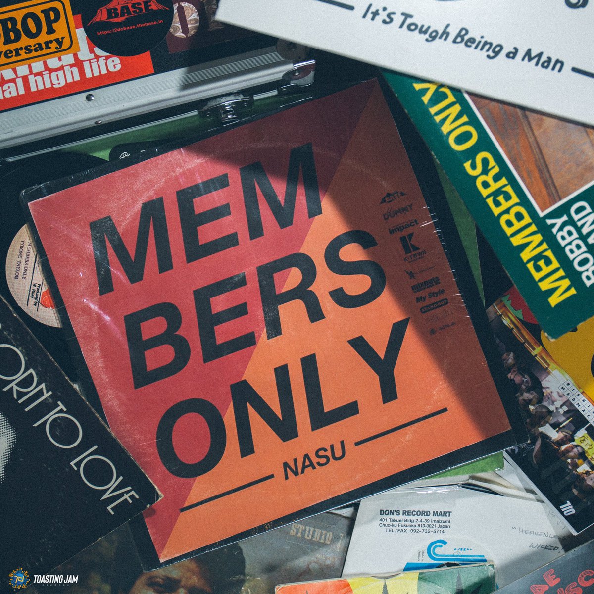 GabliInfo's tweet photo. 【配信開始】
6月30日にTOASTING JAM RECORDSよりNew Album 「MEMBERS ONLY」が配信決定！
→https://t.co/oUGkifVm5S

福岡のLocal Hero ことNASUの説得力と独特のリリックセンスに1度聴けばクセになるFLOWは必聴間違いなし！！

客演にはNATURAL WEAPON、K-ZEEを収録、全9曲入りのアルバムが遂に完成 https://t.co/l3ORPhSdcm