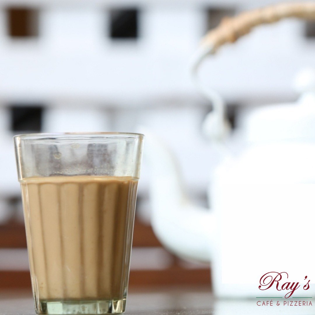 RayscafeBandra's tweet photo. Pursuit of Happiness ☕️🍕
Perfect weather to cozy up at Ray’s with a steaming cup of cutting chai and a side of your favorite appetizer!
Call us: 9322003288, 9833824843
#RaysPizzeria #CuttingChai #MumbaiRains #ChaiWeather #Rains #Pizza https://t.co/Hosyq4cfdi