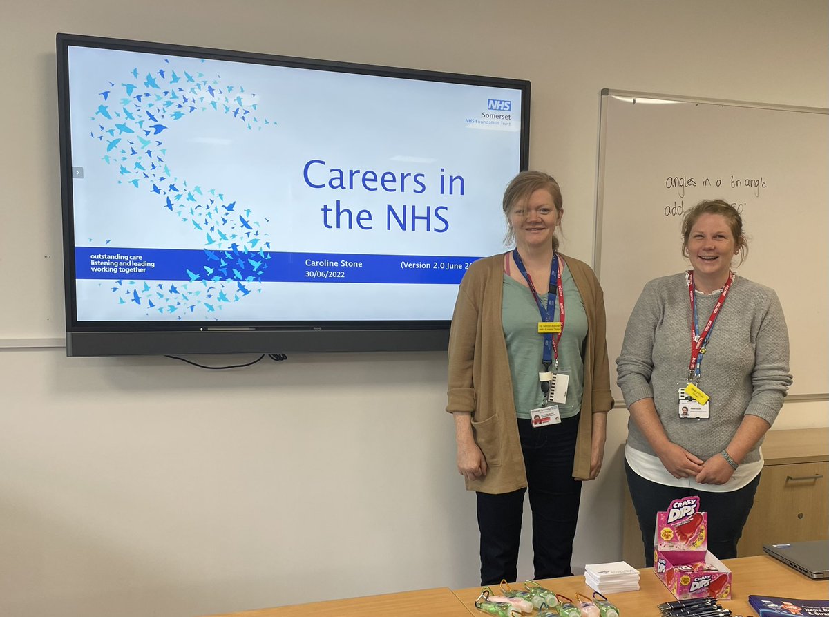 A great morning @BishopFoxs school with Iris (SALT) and Helen (Podiatry) talking to their Health & Social Care students about #NHS #careers! 

@somNHS_LD @somersetahps @SomersetFT @YeovilHospital 
#350NHSCareers