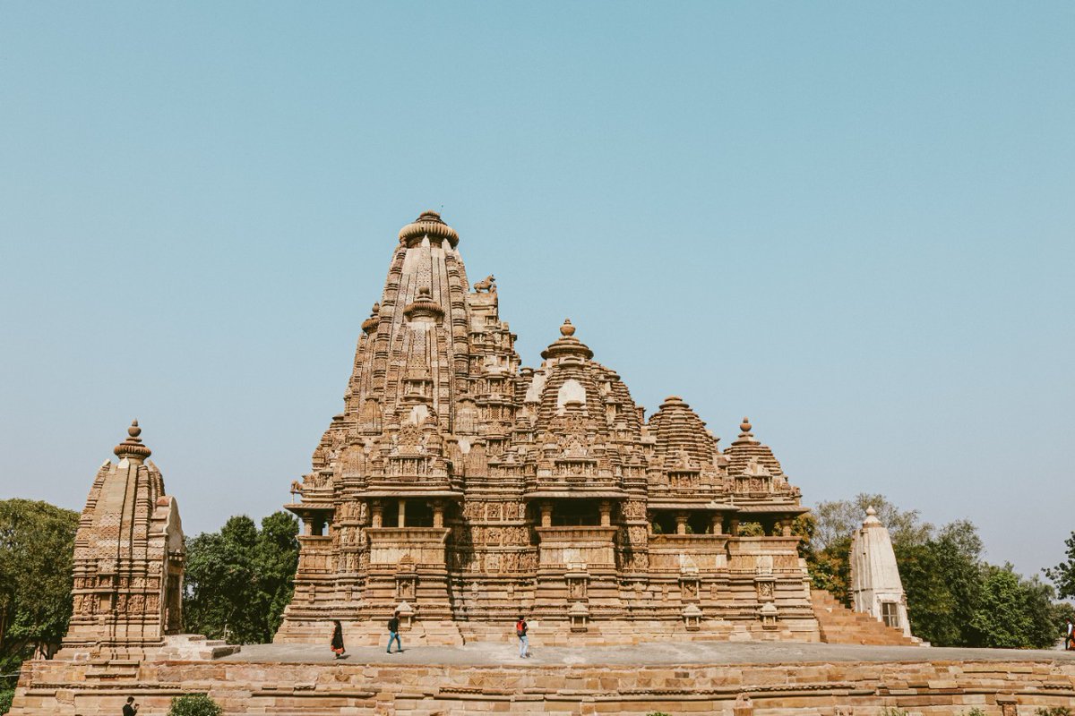 info_icpb's tweet photo. Khajuraho: An Iconic #MICEDestination
#Khajuraho, a UNESCO World Heritage Site is one of the most popular tourist destinations in Madhya Pradesh, known for its exquisite temples dating back to the 11th century.
.
https://t.co/uiOuy1B2mi
#khajuraho #india #chhatarpur #mptourism https://t.co/p9f7YnULU5
