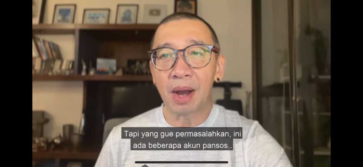 Dodydodydody0's tweet photo. Maklum coach.Gagal di Bekasi city sekarang pansos ngga jelas.Buat petisi pula.Mungkin bisa bodohi followers nya tapi tidak Mayoritas penikmat bola.Terus bilang nya panggilan negara pula.Ngakakakk๐คฃ๐คฃ๐คฃ๐คฃ๐คฃ
#JordiAmat #TimnasIndonesia #Indonesia #pembodohan @CoachJustinL https://t.co/L5vmbzzzI3