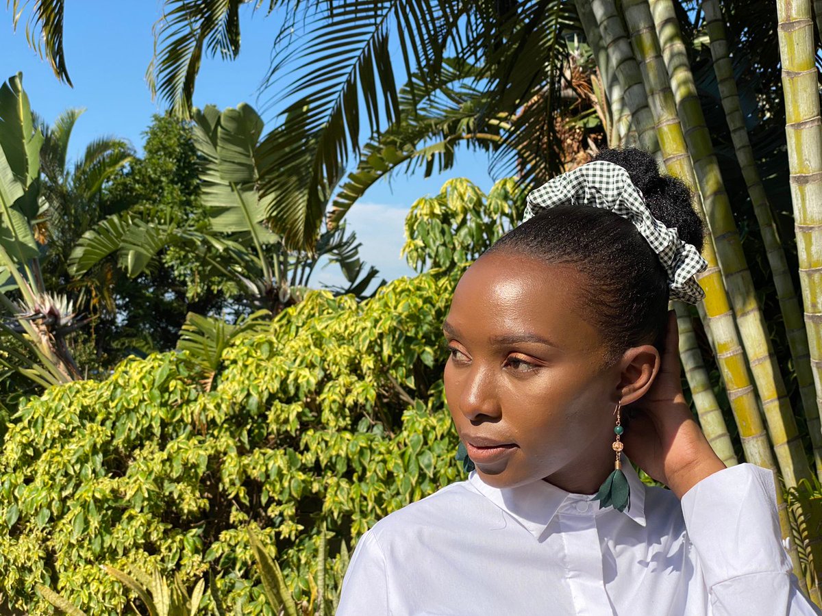 W7Fashion's tweet photo. Let your scrunchie speaks for itself💚 @nickaydlamzee #happycustomer #Scrunchie https://t.co/k36dBtL7hu