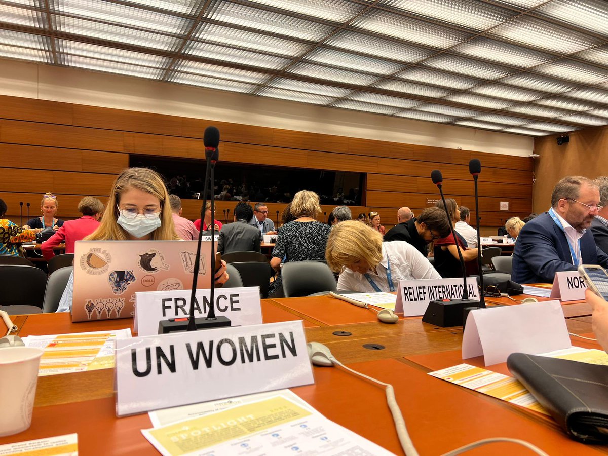 Fawziakoofi77's tweet photo. In my intervention at Grand Bargain annual meeting at @UNGeneva I emphasized on the need tor supporting women-led organizations with opportunities in countries that are in conflict especially in my country Afghanistan,after women are being erased from public life. https://t.co/iaCTKZGJjV