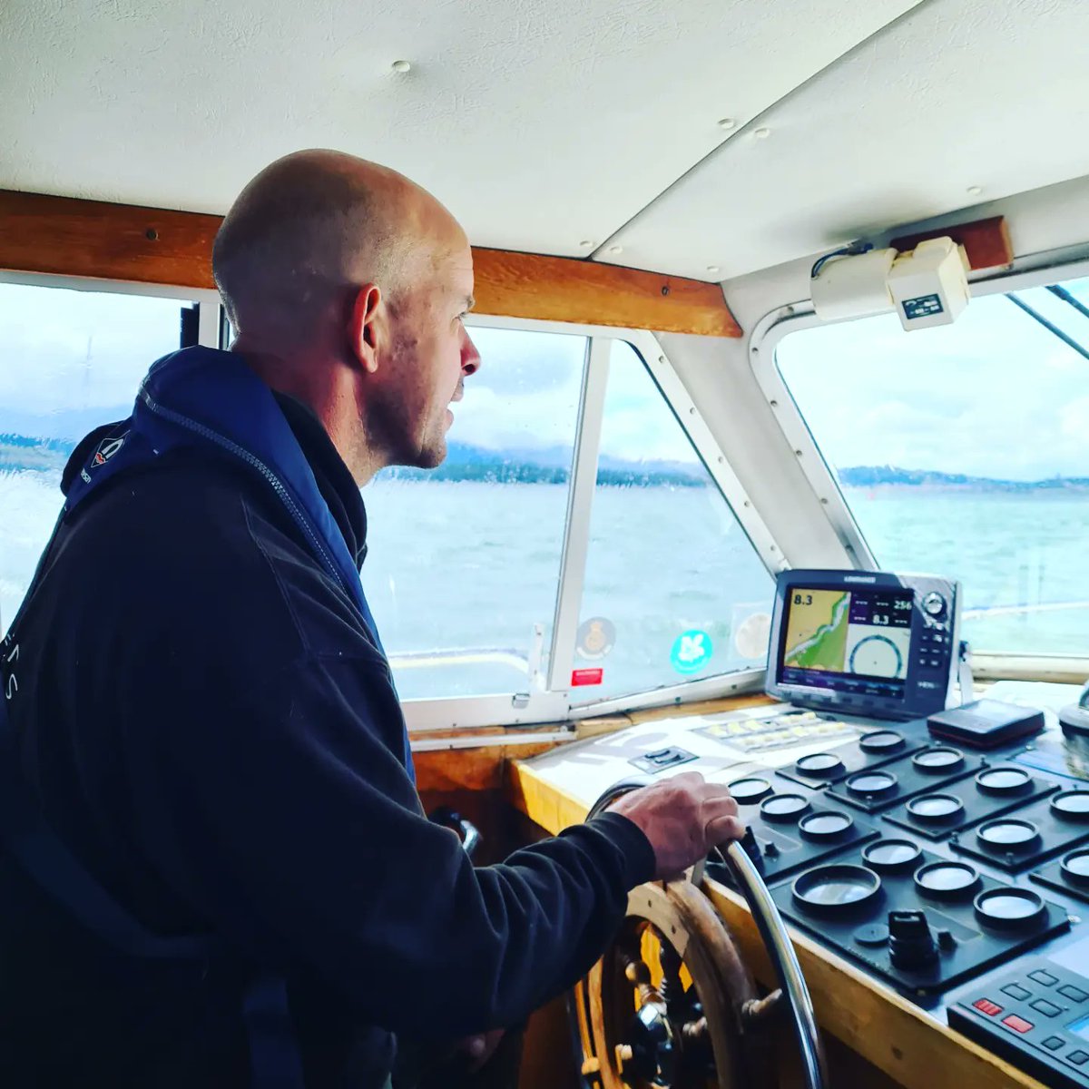shiphappens1392's tweet photo. Getting some boat practice in!
#boattraining #boatday #boatlife #boatfamily #boats #atsea #water #captain https://t.co/LLOupLQ6iU