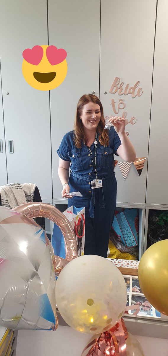 MichelleCallig4's tweet photo. And just like that, we are onto the penultimate working day ... And its all about LoVe in the senses!! To see, taste and feel love!! @jessica_rodden #feelingthelove #almostaMrs!! @gatesheadcoll #bridetobe https://t.co/jhW73znv7G