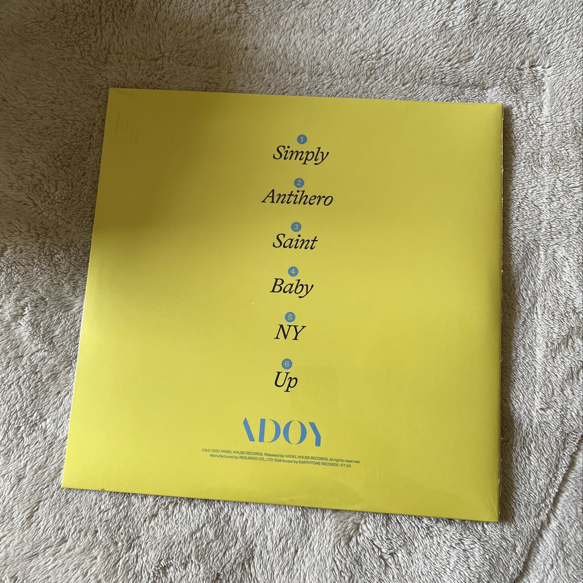 lalalove_shop's tweet photo. <พร้อมส่ง>
แผ่นเสียง adoy ซีล
Earthtone records Exclusive
แผ่นสีชมพูขาว
Limited 500 copied(thailand)
มี2แผ่น ซีลทั้งคู่
1,290฿ ส่งฟรี
#ตลาดนัดadoy #adoyband #adoythailand #ตลาดนัดแผ่นเสียง #แผ่นเสียง https://t.co/cnHpvDactX
