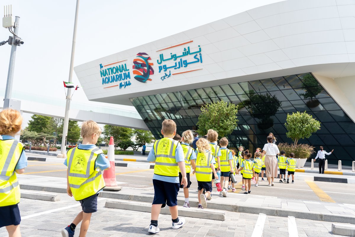 BSAKAbuDhabi's tweet photo. This week was a sensational first for some of our #BSAKReception children as they experienced their first ever #BSAKtrip to visit the National Aquarium of Abu Dhabi. How exciting!! Keep an eye on Facebook for more fabulous photos of our little learners. #BSAKFun #BSAKPrimary https://t.co/sP56heGnhD