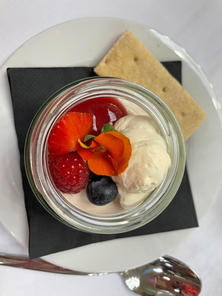 traynor_s's tweet photo. Great evening at the @BuxtonLeek  Student awards 2022, lovely food and congratulations to apprentices https://t.co/imAjRFSiOD