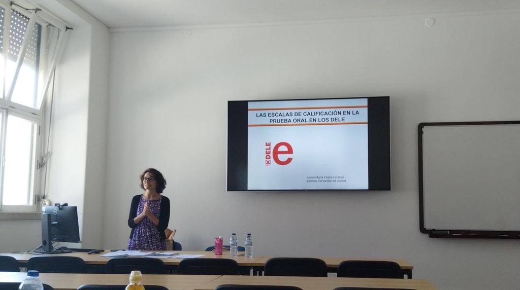 Otro de los talleres de la mañana en simultáneo titulado 'Las escalas de calificación en la prueba oral en los DELE' de la mano Juana María Feijóo