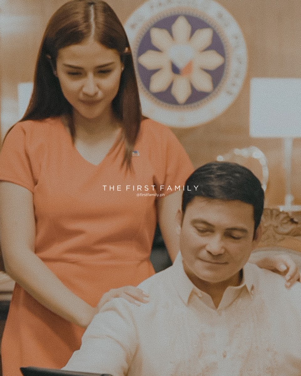 FirstFamilyPH_'s tweet photo. #FirstLadyEleksyon waiting na kami. https://t.co/tHvCPMx9QS