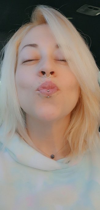 https://t.co/YjMsATOV5g Kiss me!!  #onlyfans #FolloMe #fetish #solocum #pug #kisses #only #young https://t<a href="/tag/onlyfans"class="tags">#onlyfans</a><a href="/tag/follome"class="tags">#FolloMe</a><a href="/tag/kisses"class="tags"><span>#kisses</span></a><a href="/tag/fetish"class="tags"><span>#fetish</span></a><a href="/tag/pug"class="tags"><span>#pug</span></a><a href="/tag/only"class="tags"><span>#only</span></a><a href="/tag/young"class="tags"><span>#young</span></a><a href="/tag/solocum"class="tags"><span>#solocum</span></a>