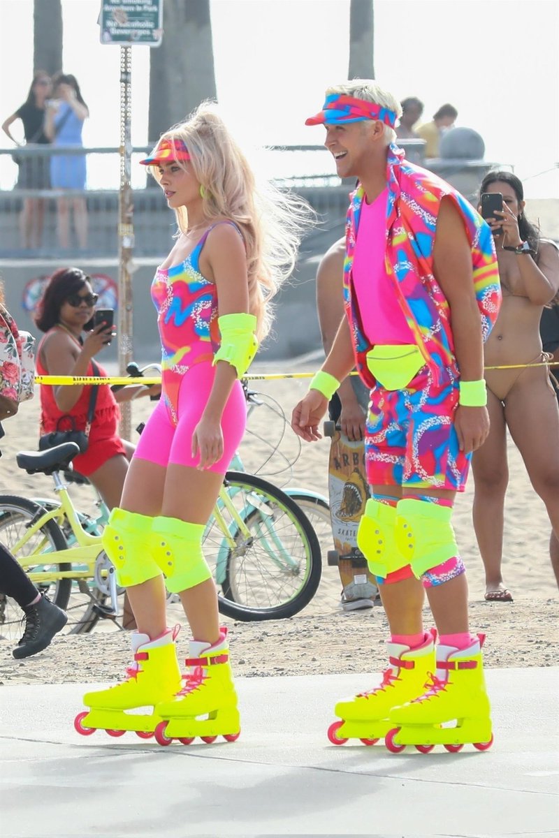 Wow, Margot Robbie and Ryan Gosling were spotted wearing the new <a href="/EFprocycling/">EF Pro Cycling</a> kit! 👍
