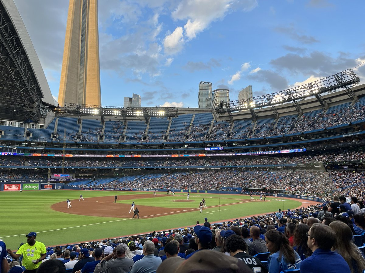 Meghan Huras tweet media