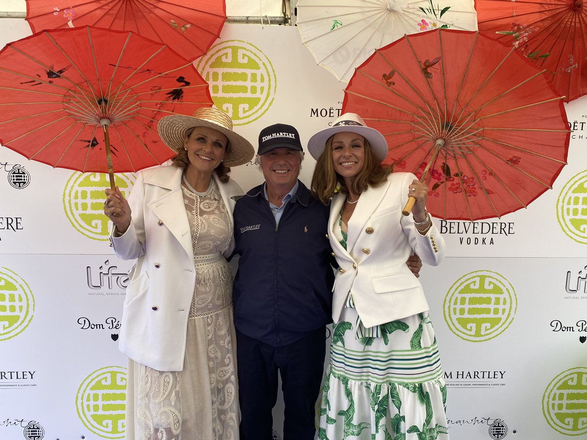 tomhartleycars's tweet photo. Getting our Show Started @HenleyRegatta with Chinawhites going to be a late one with some very Special Guest here the next 3days 🥂🎼🕺🏼💃🏻

#th
#pph
#pphjnr
#iconic
#FamilyBusiness 
#hartleys
#wedontdo9/5pm https://t.co/biMWrTu5Qw