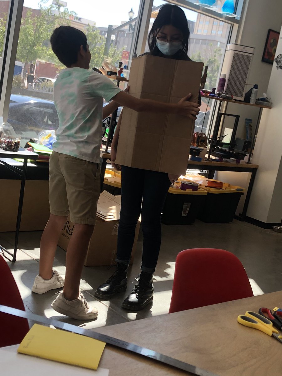 HearnSisd's tweet photo. Working on our final challenge at the Fab Lab, wearable technology! Creating, designing and measuring the model. #TeamSISD #GT #FabLabEP https://t.co/9YANFxRJIw