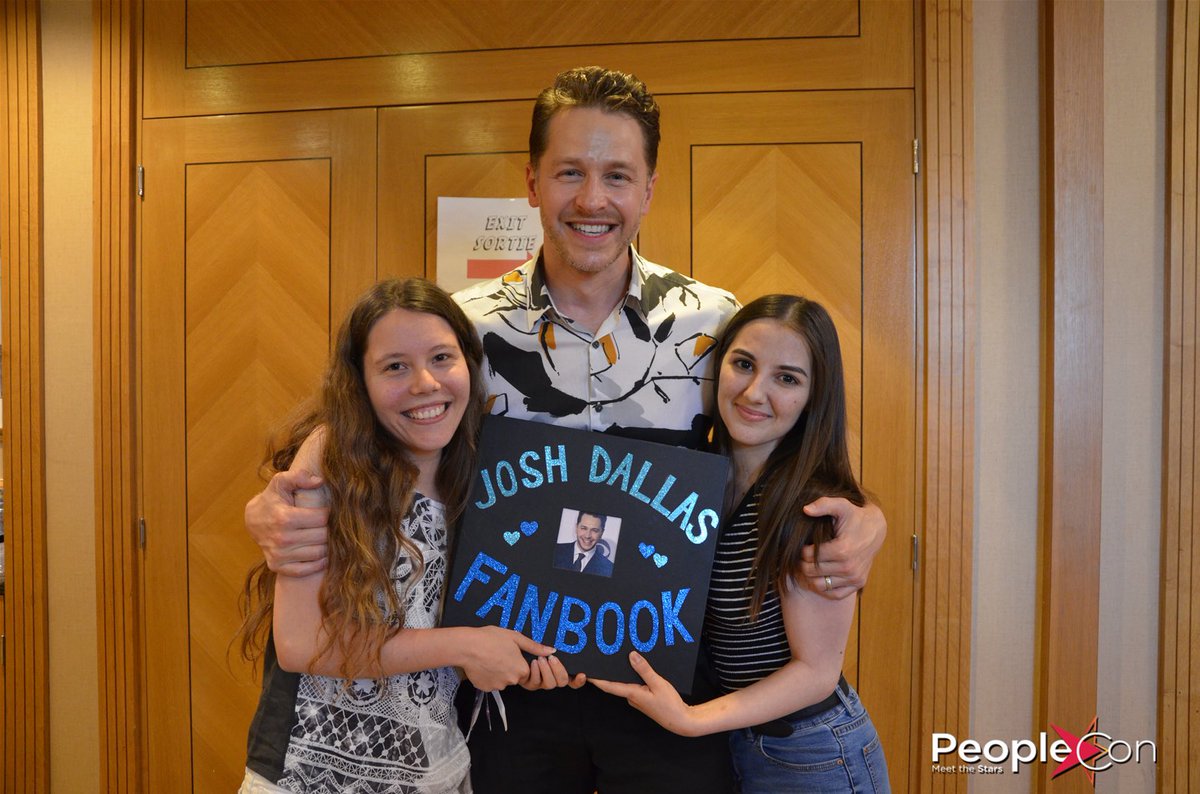Leila_EvilRegal's tweet photo. 3 years ago, @cassahcassou and I were lucky to give @JoshDallas the fanbook we made for him at #THEC3. Creating the fanbook together was amazing, and this moment was magical, it will stay engraved in our minds forever !
What was your favorite part of the fanbook Josh ? https://t.co/cqmQVns9yd