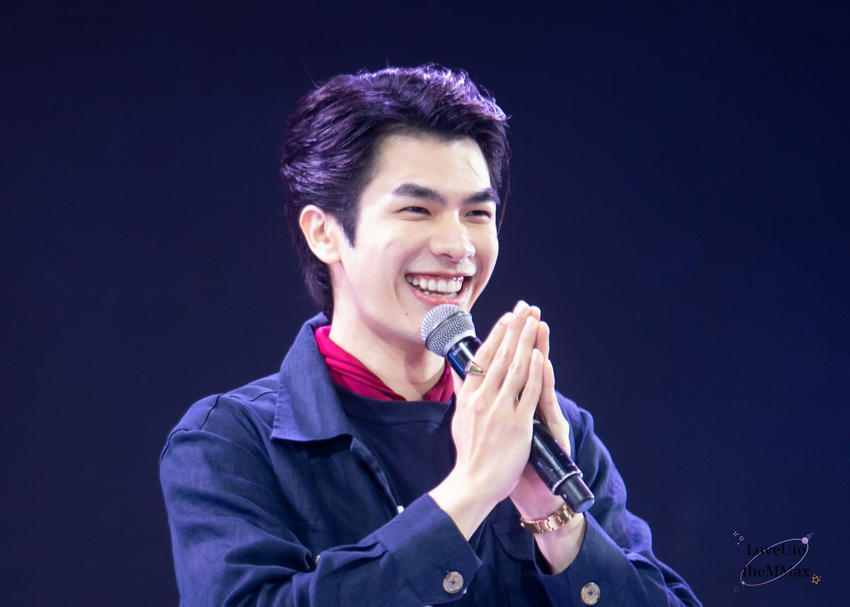 LoveUtotheMMax's tweet photo. ฝากผม มาย ภาคภูมิไว้ในอ้อมอกอ้อมใจด้วยนะครับ 🙏🏻🙏🏻🙏🏻

#FHMeetAndGreetxMileAPO
@Milephakphum 
#MilePhakphum https://t.co/t5uiJXNZEf