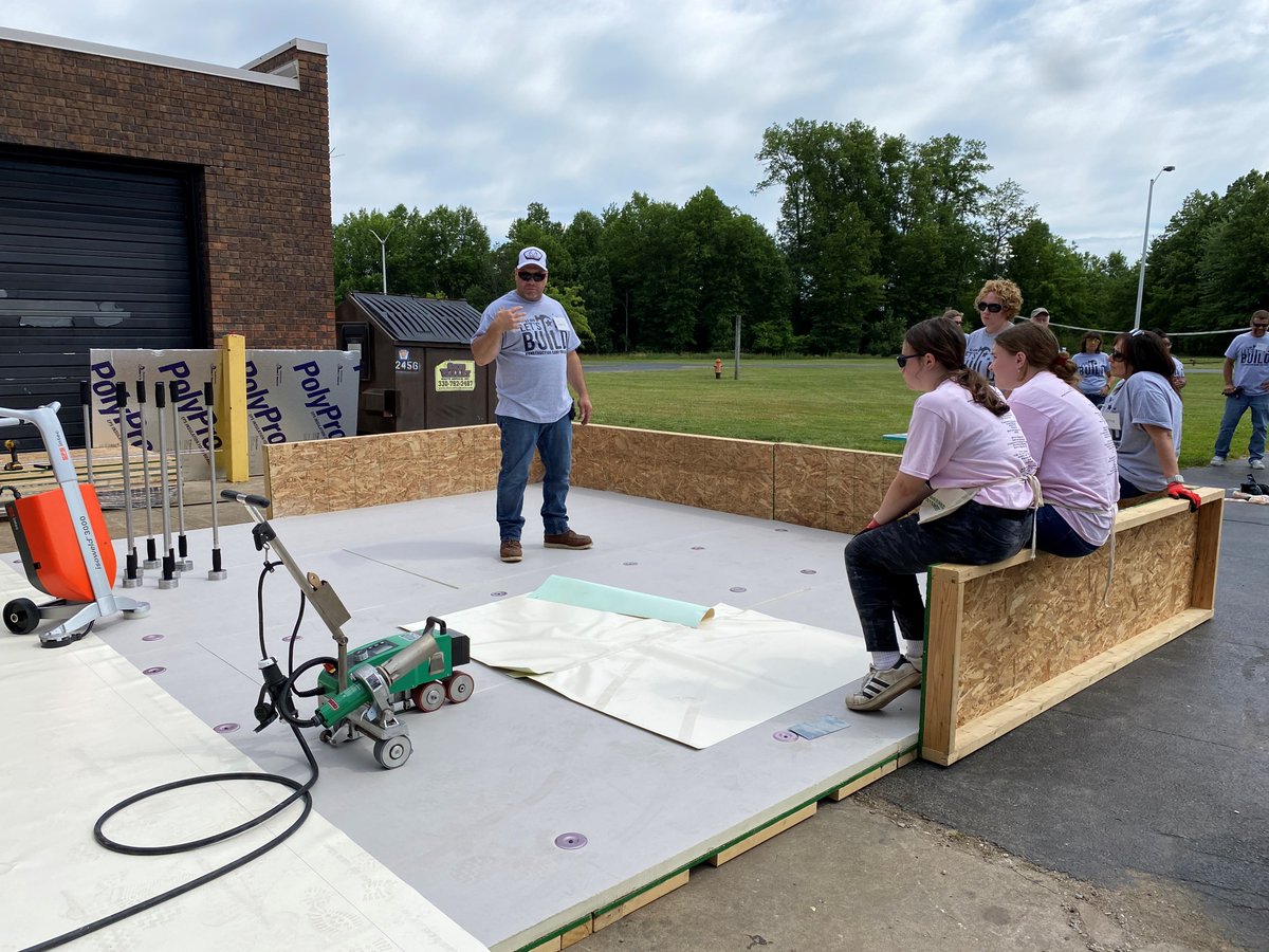 FiberTite sponsored the N.E. Ohio CSI Foundation's Let's Build Construction Camp in Canfield, OH yesterday. Our participated in the event by training the girls on single-ply commercial roofing while using the FiberTite Roof Systems.
