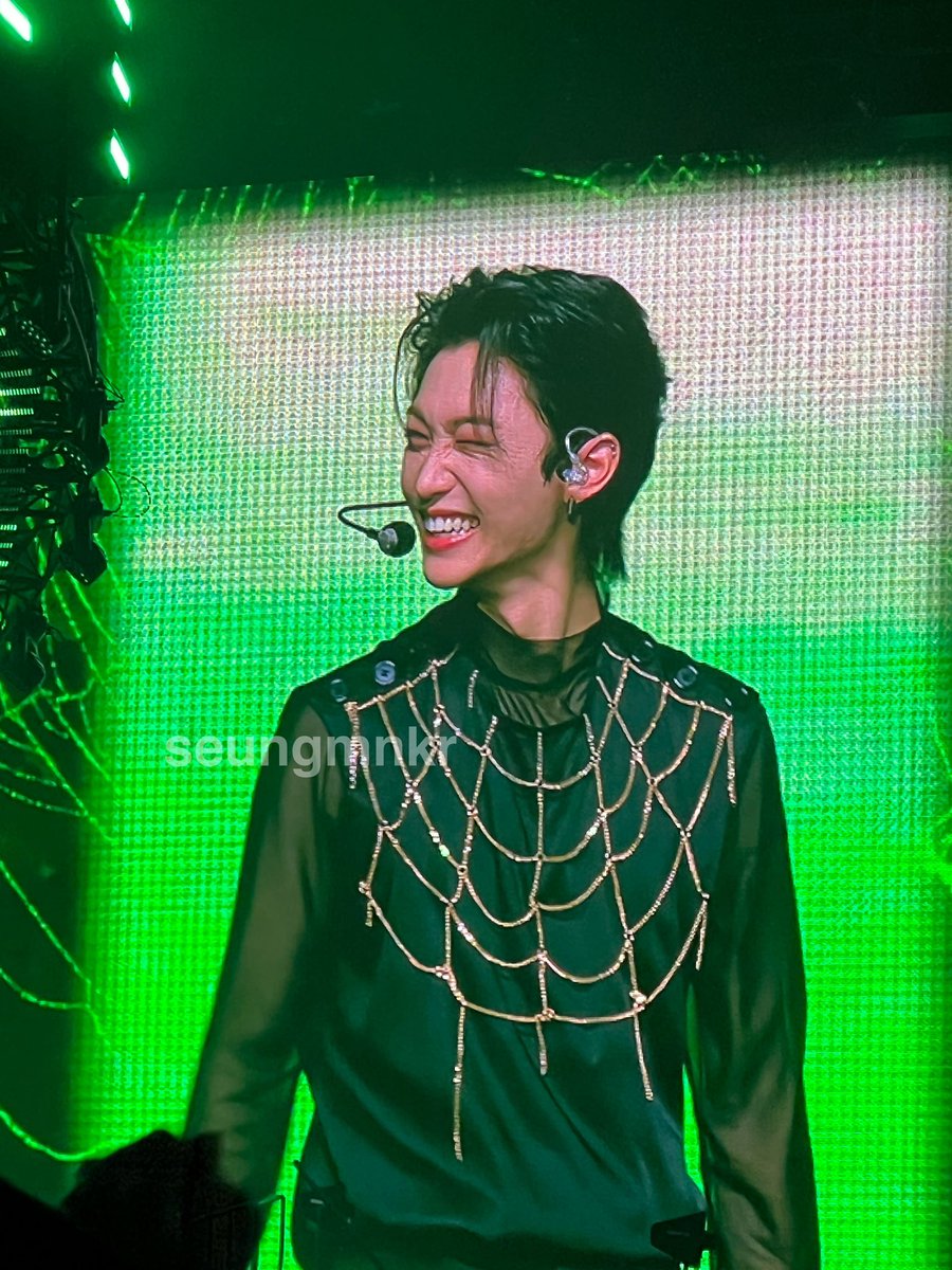 seungmnkr's tweet photo. <usa/indonesia> giveaway 🐶

i have an extra set of the maniac usa vip merch (powerbank, fan, magnet) that i’d like to give away! if you’re residing within the us or indonesia you can just rt this tweet and i’ll pick a winner randomly on july 11! 🤍 https://t.co/vdNAEr5xk3