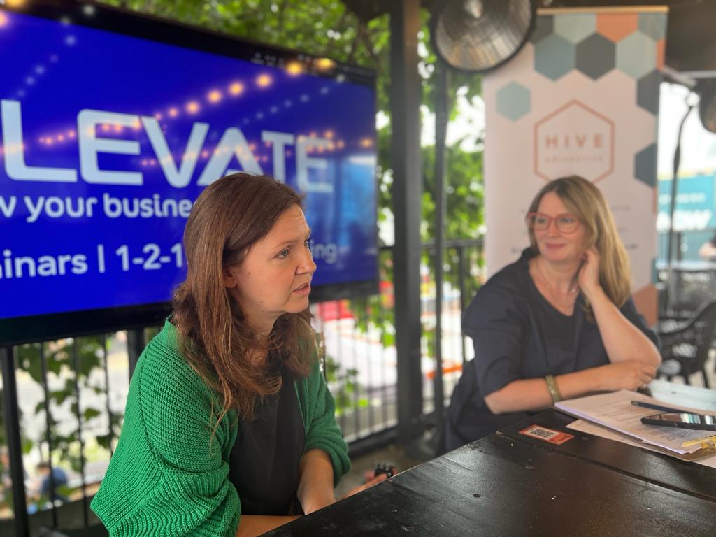 What a lovely event this morning with Borrowed Light Florals and @LDNHive We spoke about all aspects of scaling up a small business including collaboration and securing a lease. Many thanks to @CRATESJS for hosting! 

#walthamforestbusiness #walthamforestcommunity