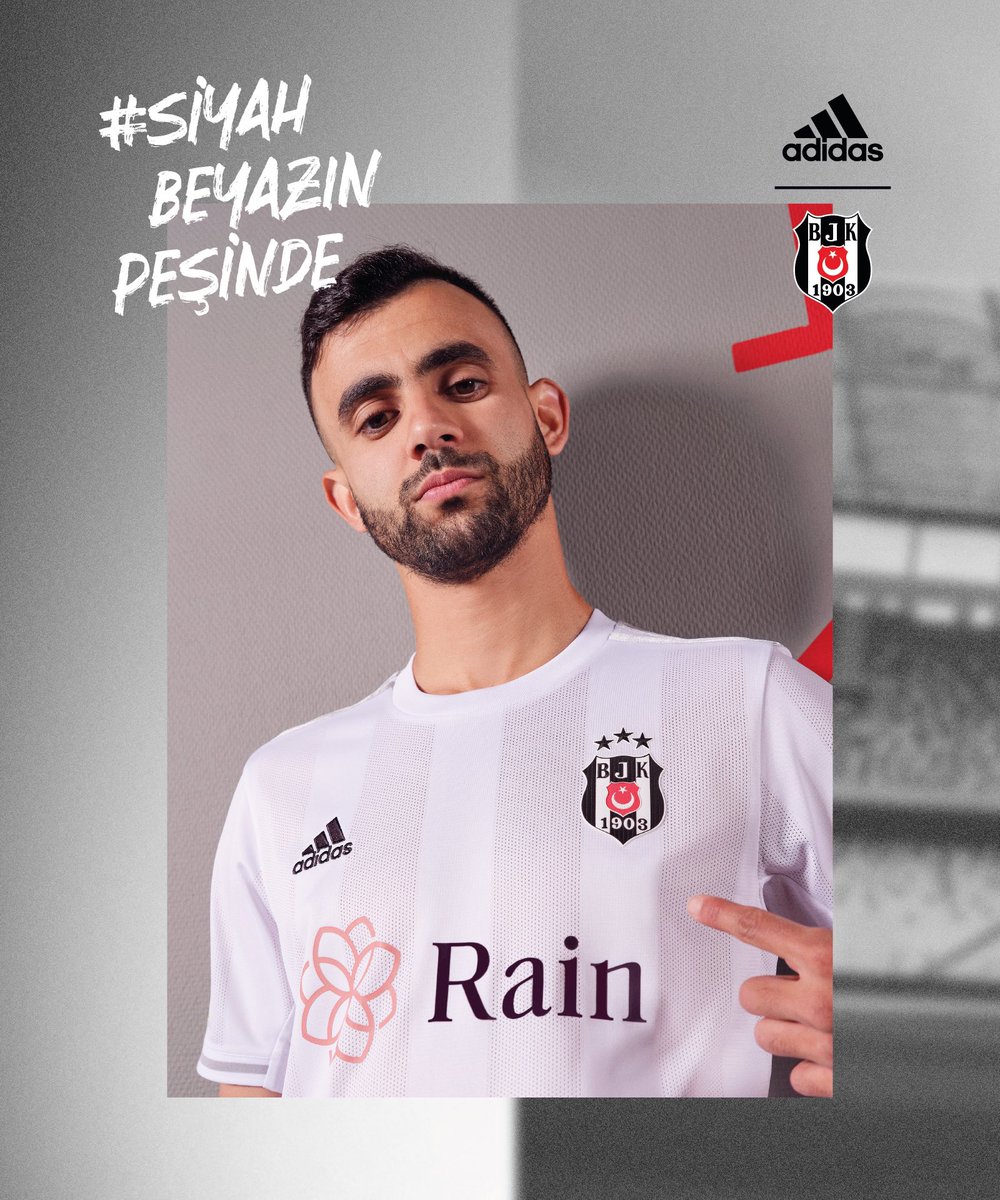Besiktas's tweet photo. 120. Yıla özel yeni sezon formalarımız. 😍

#SiyahBeyazınPeşinde 🏴🏳️ https://t.co/MTZF80cXEk