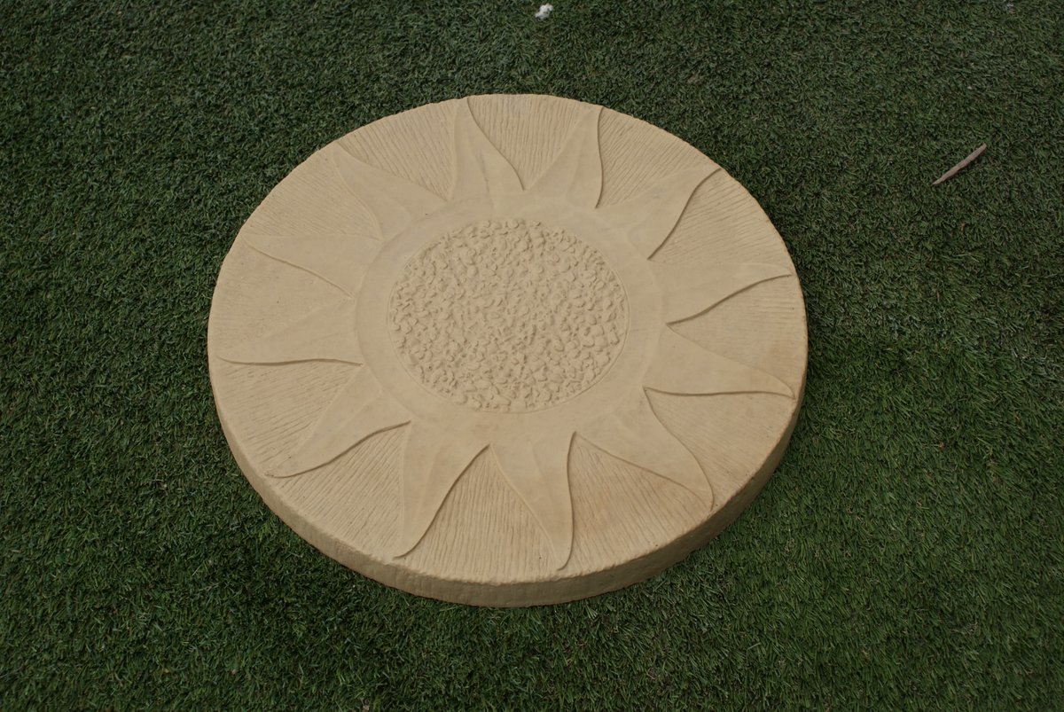 easypave's tweet photo. Step into summer in style (sorry) with these superb stepping stones. Available to order now and starting at just £3 each while stocks last.

👉 https://t.co/fIX5Mru03u https://t.co/rKjk9K7G1e
