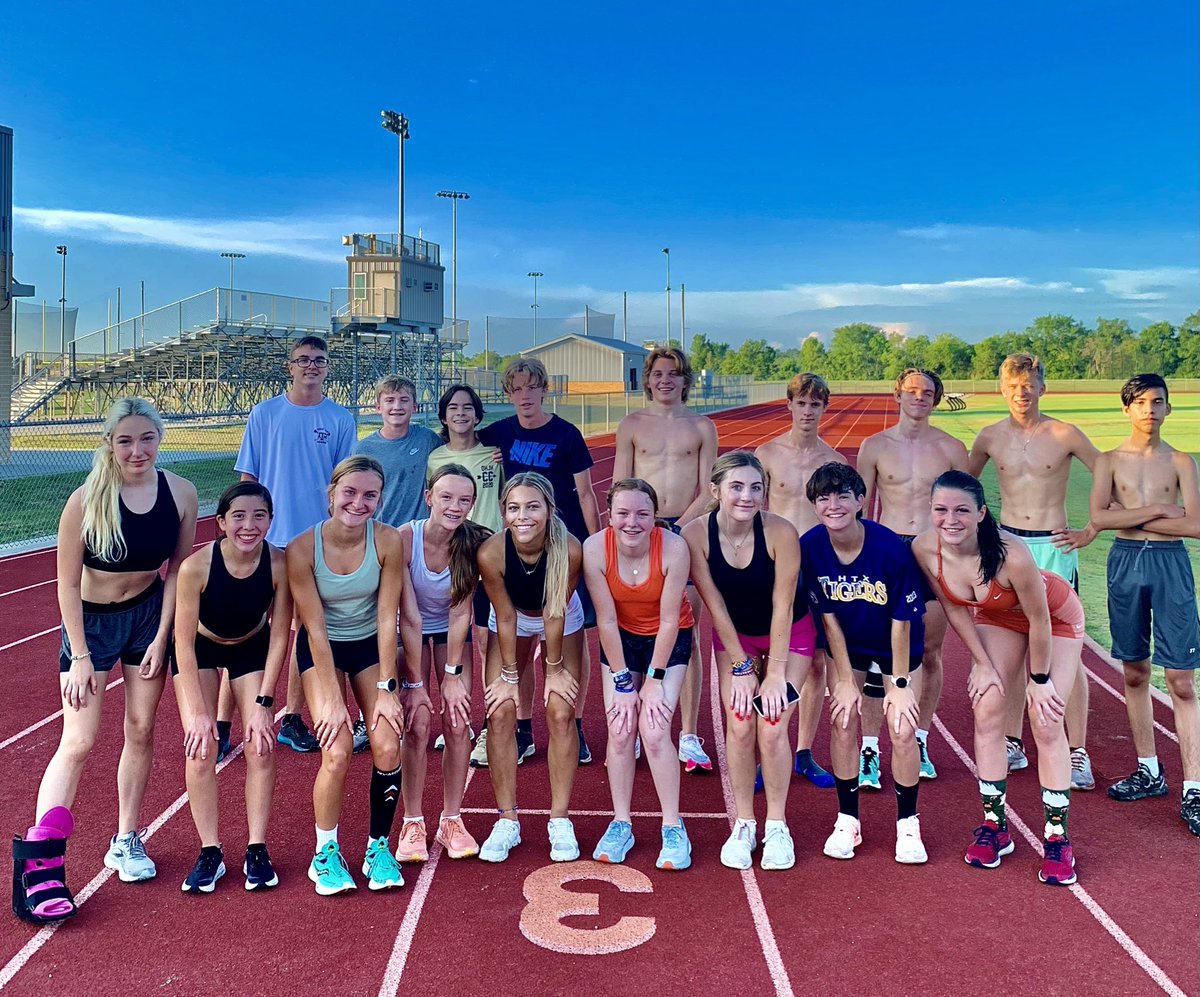First 1600m Time Trial of the Summer is in the books!!! 

Boys Top 3 ⏱
1. Brock Botard
2. Taylor Anderson 
3. Spencer Crowe 

Girls Top 3 ⏱
1. Emma Bass 
2. Brooke Marshall 
3. Hailey Johnson
#LCXC🦁